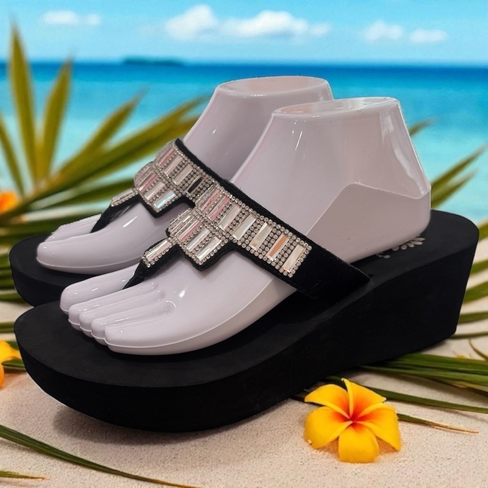 Yellow Box Y2K Platform Jeweled Summer Party Sandals Leather Upper Women's 10